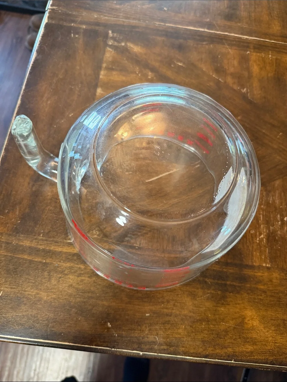 Pyrex Glass Measuring cup Bowl 64 oz in good used condition please don’t bundle